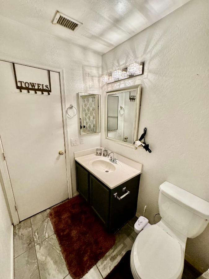Cozy Private Room With Shared Bathroom Inside A House Phoenix Exterior foto